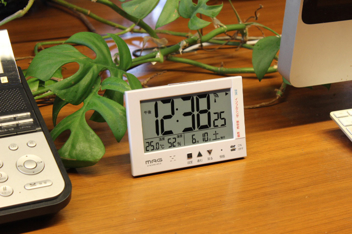 環境注意機能付き電波時計<br/>エアサーチミチビキ - （置時計